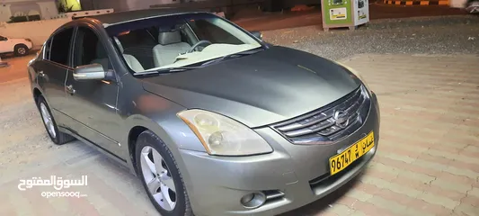  1 Nissan altima 2008