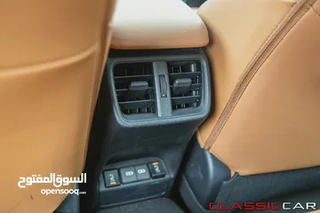  10 Lexus UX300e 2022