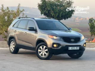  4 كيا سورينتو 2012
