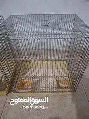  2 للبيع قفصين بحالة جيدة للبغبغاء