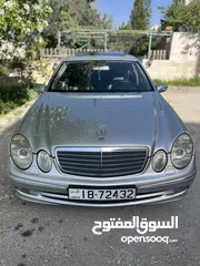  13 Mercedes Benz E240