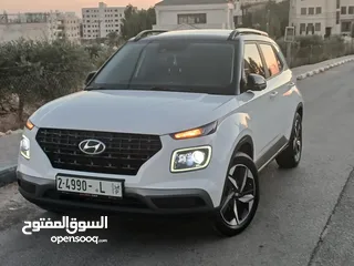  11 هونداي فينيو فل كامل اضافات مع فتحة سقف سيارة  دهان شركة وعداد أصلي 45000كم للبيع بسعر حرق ع الكاش