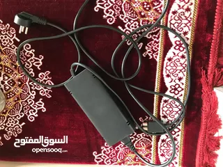  7 شبه جديدX box 360 مع كامل ملحقاته استعمال خفيف مع شاشة 32 بوصة
