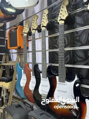  6 جيتار الكترك كفاله سنه كامله  كولتي عالي  مع حقيبه وريشه هديه