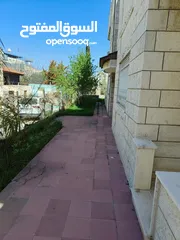  3 فيلا طابقين للبيع قريب جامعة بيت لحم