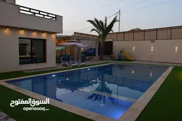  4 شاليه فاخر للبيع من المالك مباشرة خلف منتجع البحيرة