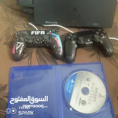  5 بلايستيشن 4 للبيع بحاله ممتازه جدا