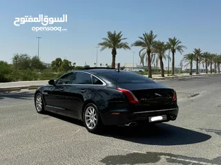  1 Jaguar XJL 2014 (Grey)