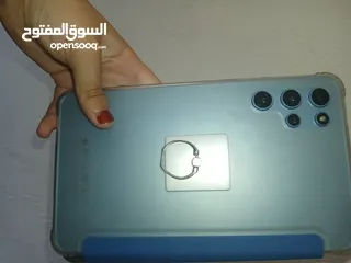  1 ايباد مستعمل بحالة ممتازه لسنه واحده