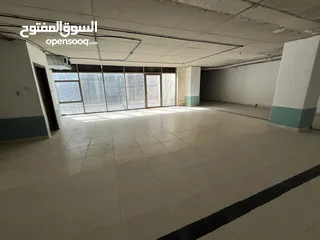  11 مكاتب للإيجار بمسحات مختلفة