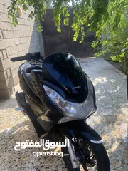  4 دراجه PCX جيل اول