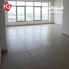  6 عياده للايجار بمساحة 108 متر مع منطر  جميل