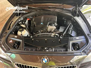  21 BMW 520i 2016 ماشية  67.000 كم Low Mileage Gold package مالك واحد، من و بحالة الوكالة