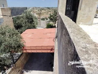  13 منزل للبيع مرخص مساحة البناء 155، عليه نص دونم
