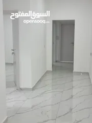  2 شقق ومخازن للاجار