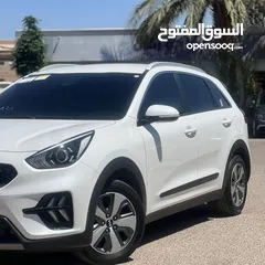  3 kua niro للبيع بداعي السفر بسعر مميز