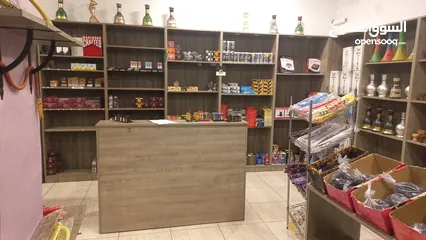  1 خشب ديكور لمحل اراجيل بحالة ممتازة للبيع