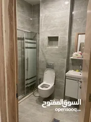  4 شقه شبه مفروشه