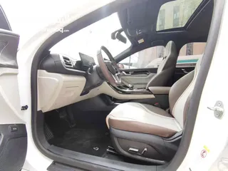  10 QIN PLUS EV 2022/2023 فل اضافات مع فتحة