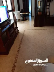  9 شقه قرب مول الحياه ب180الف