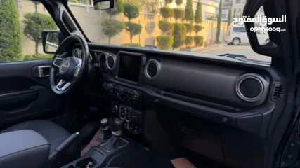  10 جيب رابيكون ترخيص 2022 محرك 2000 هايبرد plugin/يقطع على الشحنه 30 كيلو 375 حصان