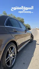  4 مرسيدس E200