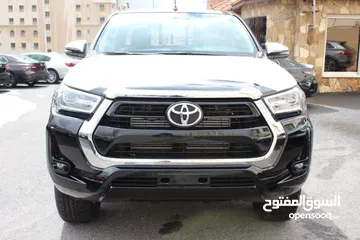  5 بيك اب Toyota Hilux 2023 كفالة الشركة