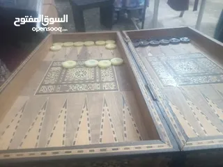  6 طاولة زهر تحفة للبيع مع شطرنج بنفس ا المستعجل