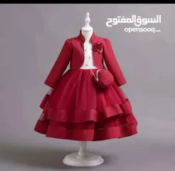  1 فستان احمر مقاس9سنين