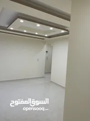  2 شقة طابق ثالث من ابوغوش 20 مساحة 130 م