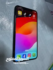  1 IPhone xs max 64 gb (betry 92%)