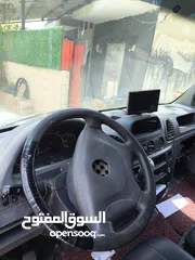  3 باص مرسيدس تجاري موديل 2001 شاصي طويل حموله 2300 كيلو للبيع عالكاش فقط وتنازل مباشر