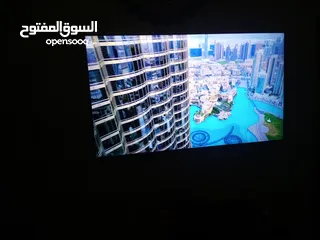  4 شاشه  ذكيه نظام صوتي