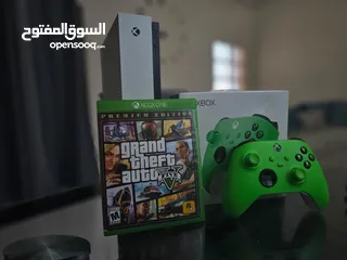  1 Xbox One s with gta 5 and more
