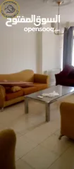  9 شقة أرضية مميزة للبيع في عبدون الشمالي 220م مع حديقة وترسات 200م يسعر مغري
