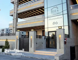  7 شقة ملوكية شبه ارضي مساحة 626م -داخلي 300م -حديقة 326م تشطيبات فلل-الحويطي-طريق المطار - رمضان اسكان