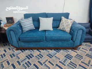  3 طقم كورنر مساحة 11 متر مع طاولة وسط مع كومدينة أحذية ومراية مع طاولة شاشة