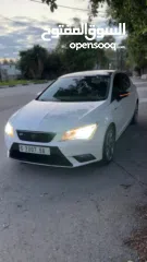  18 سيات ليون 2015 اوروبية الجيل الثالث 5F / مميزة جدا سبورت واقتصادية / جنين