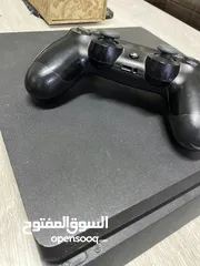  2 بلاستيشن 4سلم مع ايد اصليه 130 للاتصال