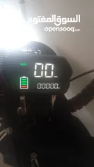  2 دراجه كهربائيه بحاله جيده جدا بطاريه 60 موتور 1500 كاوتشوك جديد بورد جديد