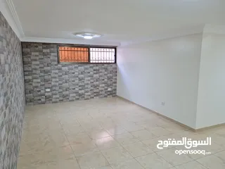  2 شقة تسوية للايجار من المالك مباشرة بالقرب من اشارة مستشفى حمزة ومسجد ابو بكر