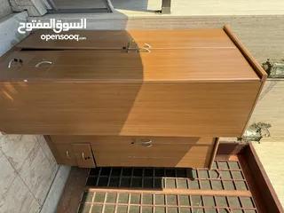  1 FREE CABINETS (2) - مجانًا