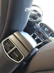  12 هونداي ايونك 2018 فل كامل فحص كامل عداد 130Km مالك 1 فقط