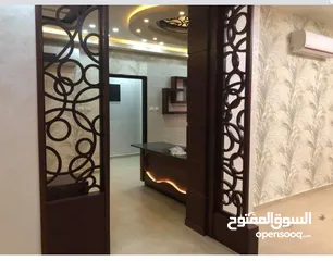  7 شقة للبيع في مدينة نابلس - اول شارع تل قرب محلات السيد تقريبا وصيدلية اوكسجين