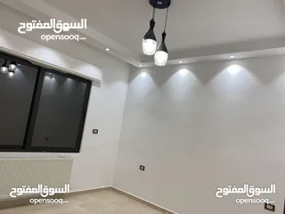  3 شقة سوبر ديلوكس فارغة للأيجار طابق اول - ضاحية النخيل - 190م - (918)