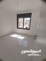  12 الرشيد 130م ورف 30م وتراسات 70م ومطله