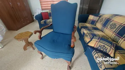  3 طقم صالون  غرفة جلوس شبه جديد