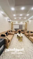  1 شقه ارضيه مميزه مع تراس ومدخلين للبيع الجبيهه / الريان