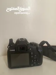  4 السعر قابل للتفاوض Canon EOS 2000D + حقيبه