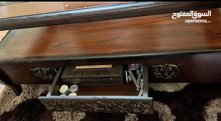  2 طاولات صالة أو غرفة ضيوف